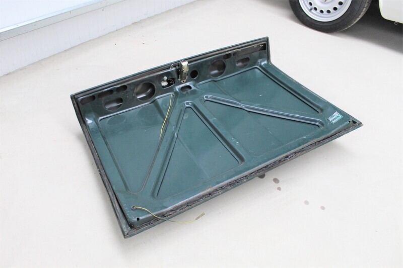 Giulia Super Boot Lid