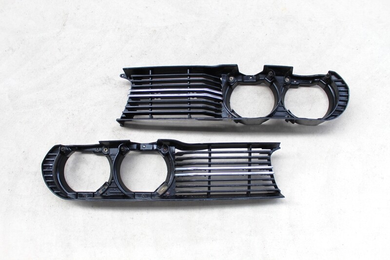 Alfetta 2000 GTV Front Grille Sections, Pair