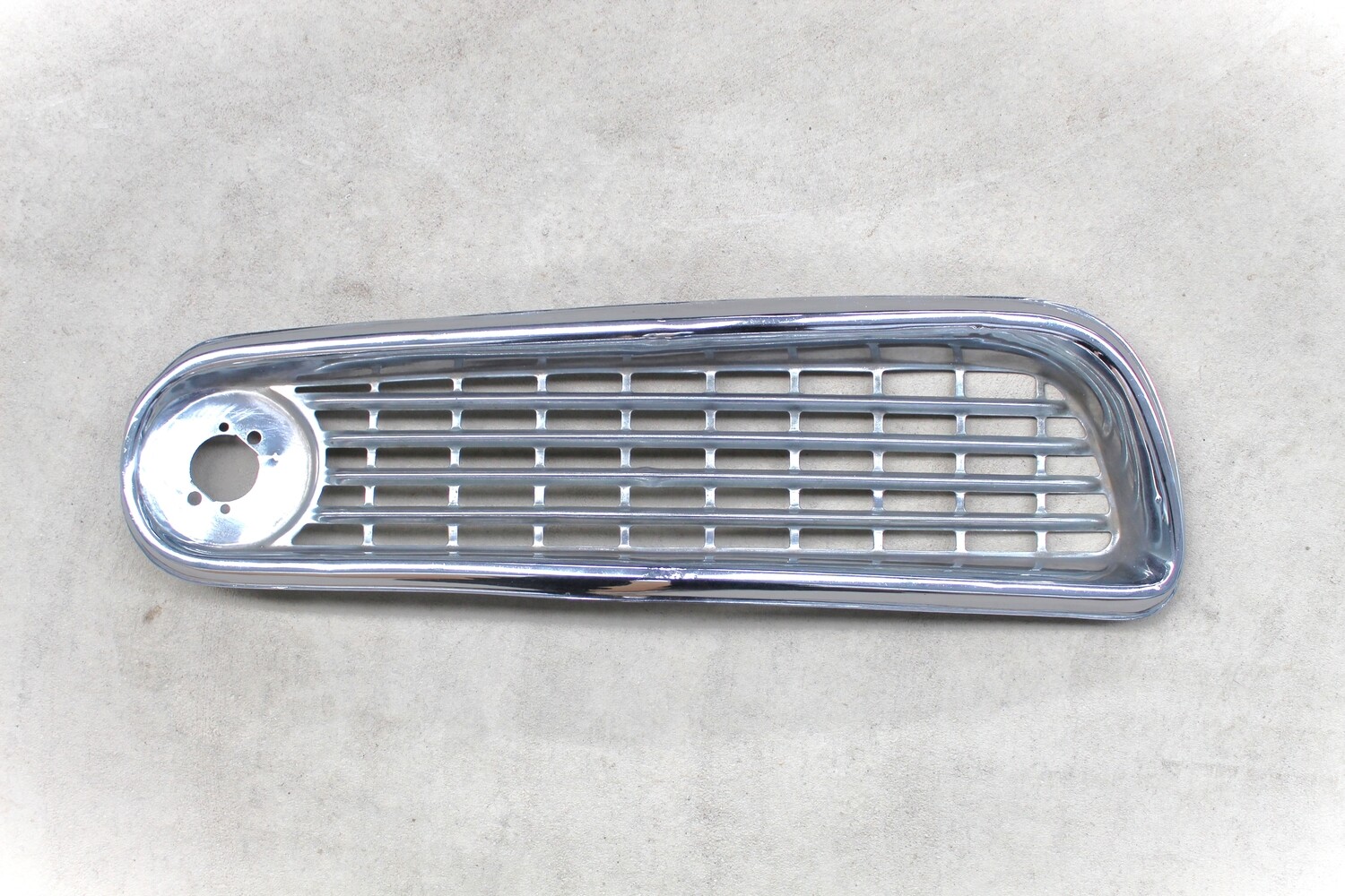 Giulietta/ Giulia 101 Sprint Grille Section, Right Side