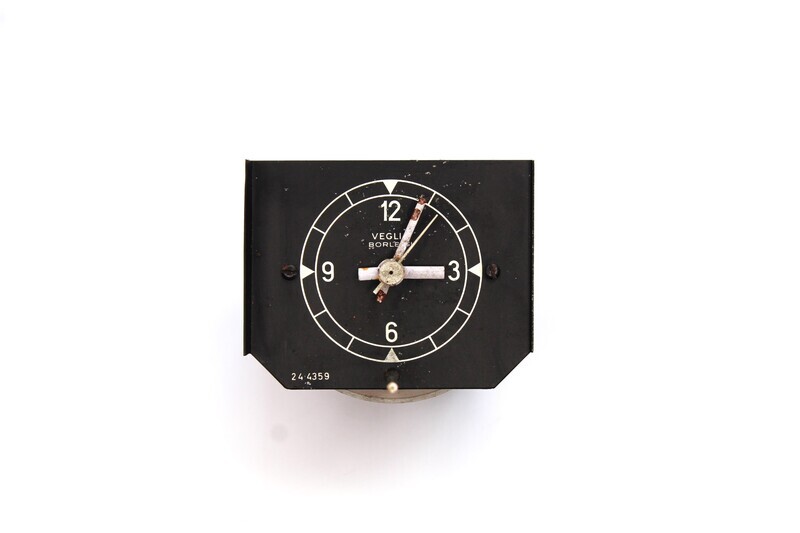 Alfetta 1.8 Saloon 1st Series Clock, New Old Stock