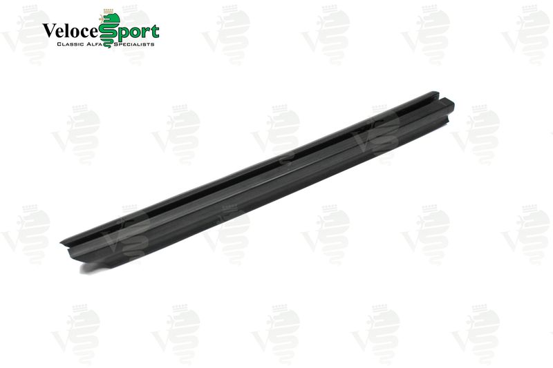 Spider Wing To Scuttle Panel Seal, Left Side