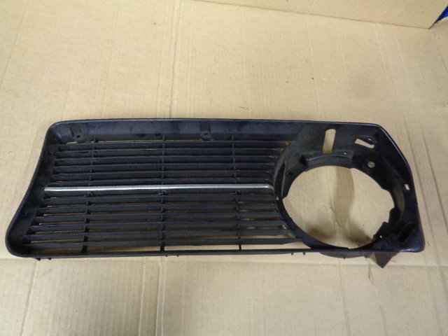Alfetta  Saloon Single Headlight Model Grille Section, Left Side