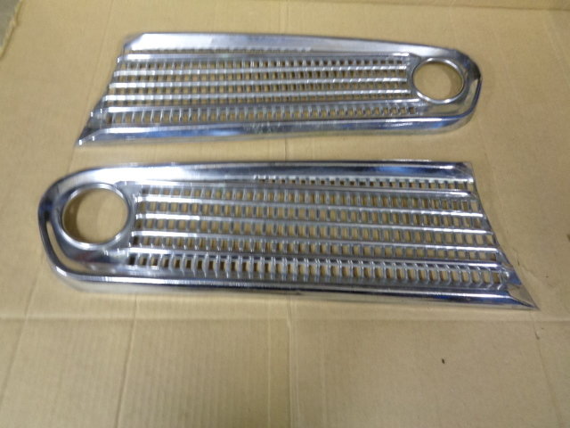Giulietta Ti Pair Of Front Grilles