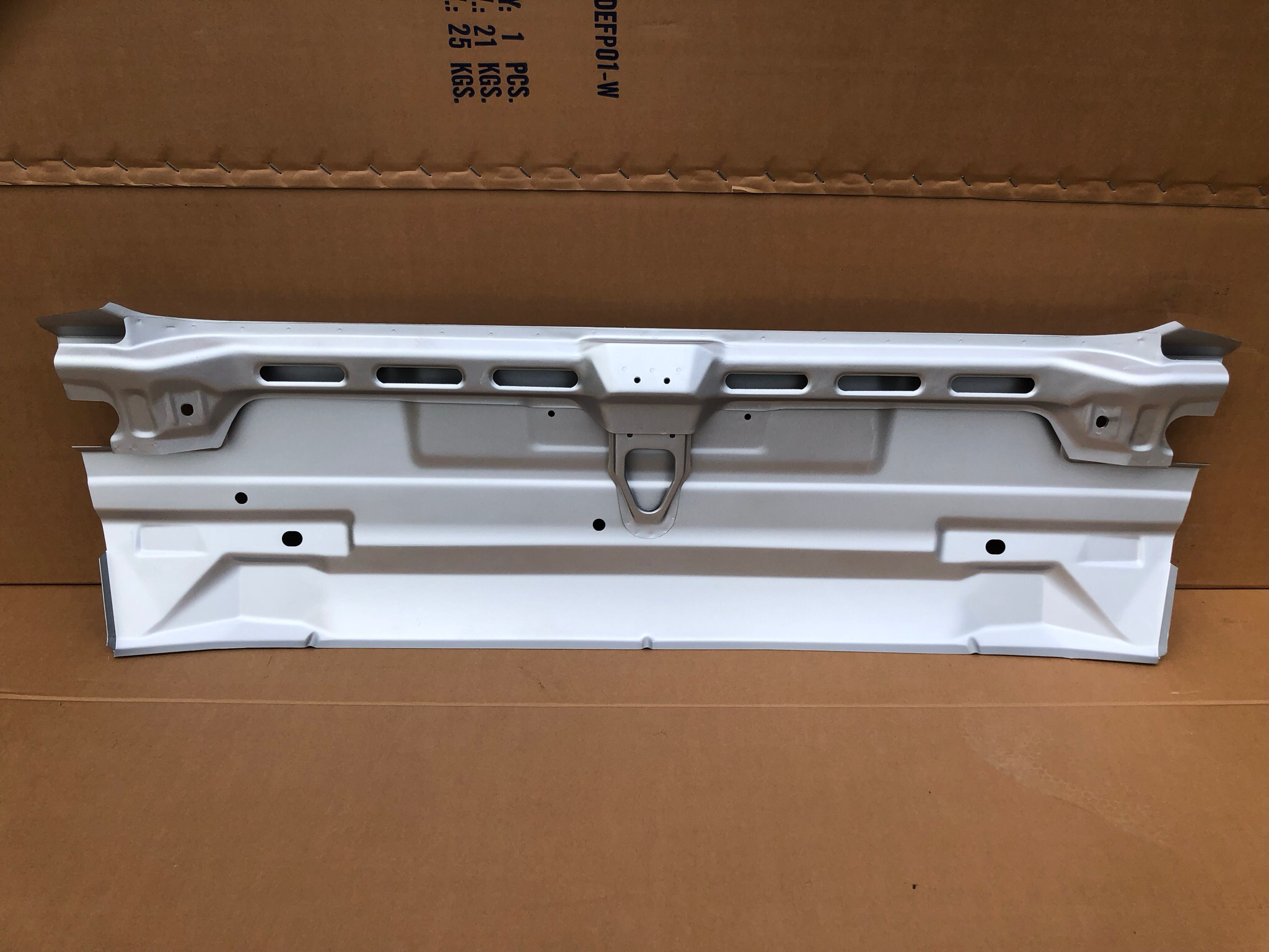 Restorer Escort MK2 Rear Panel Back Panel Complete as Original Restorer Escort MK2 Rear Panel Back Panel Complete as Original