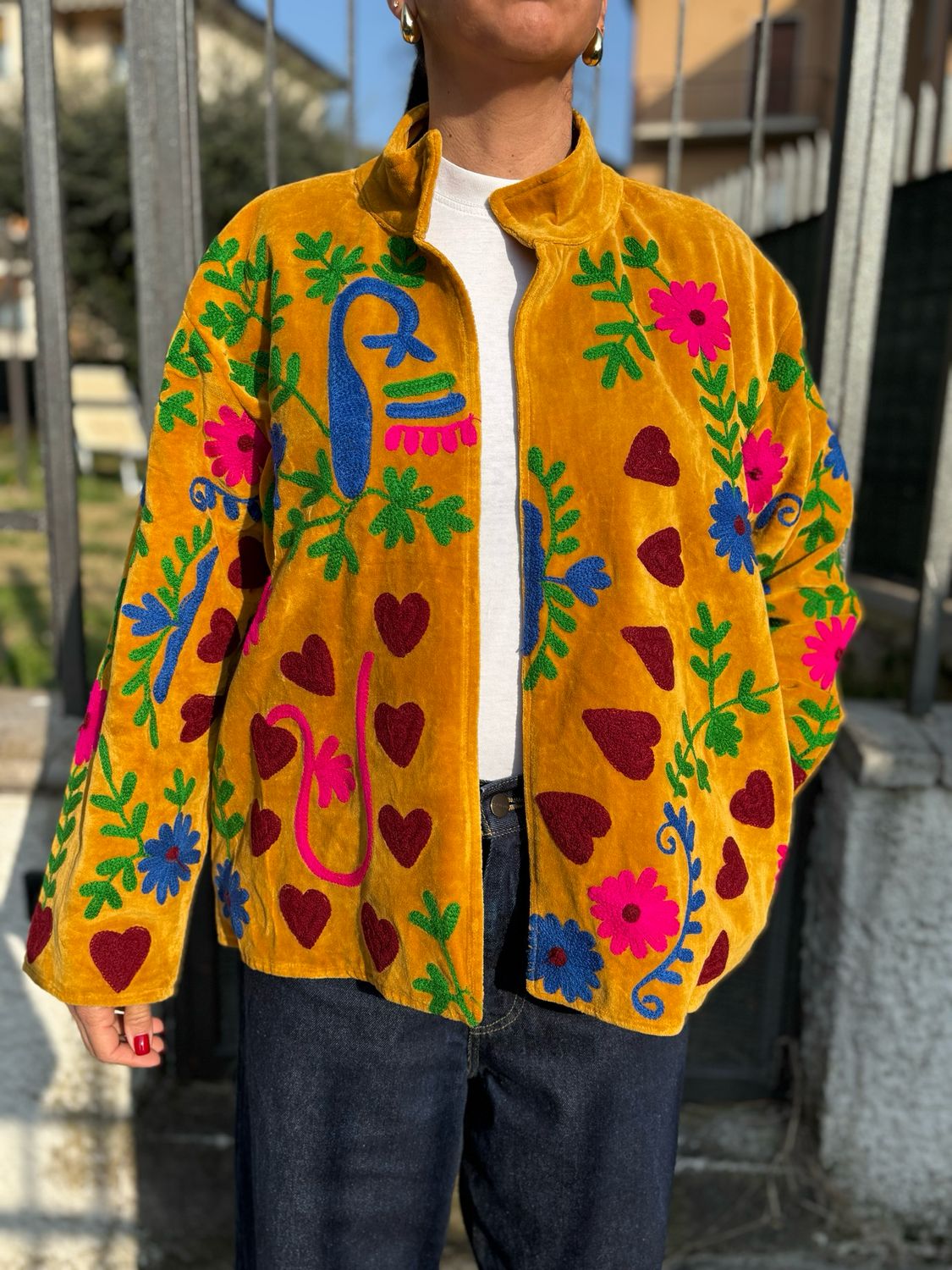 Giacca in velluto con ricami suzani