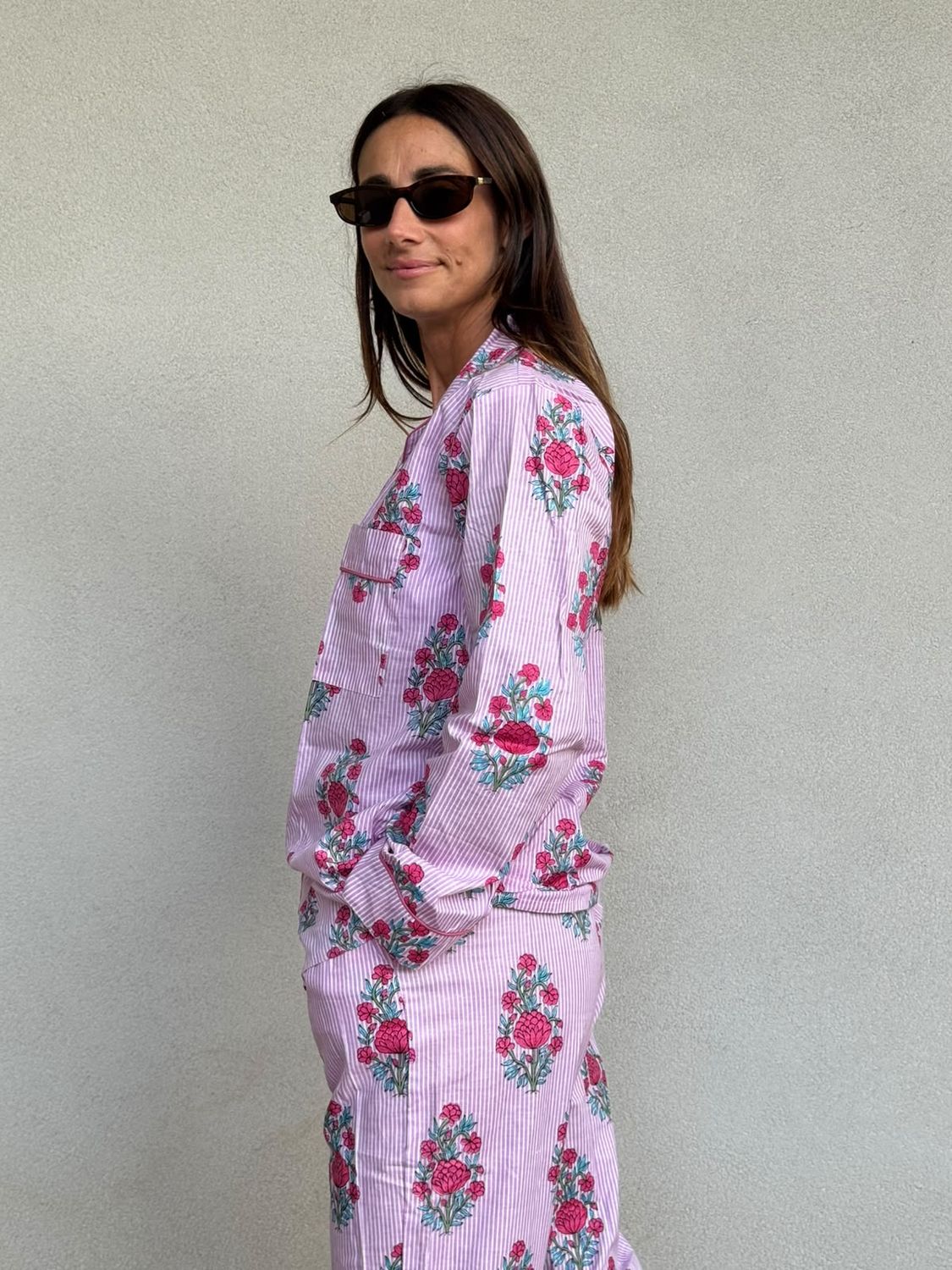 Pigiama righe rosa con fiori