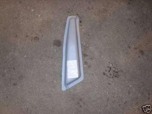 Porsche 911 rear wheel case support right