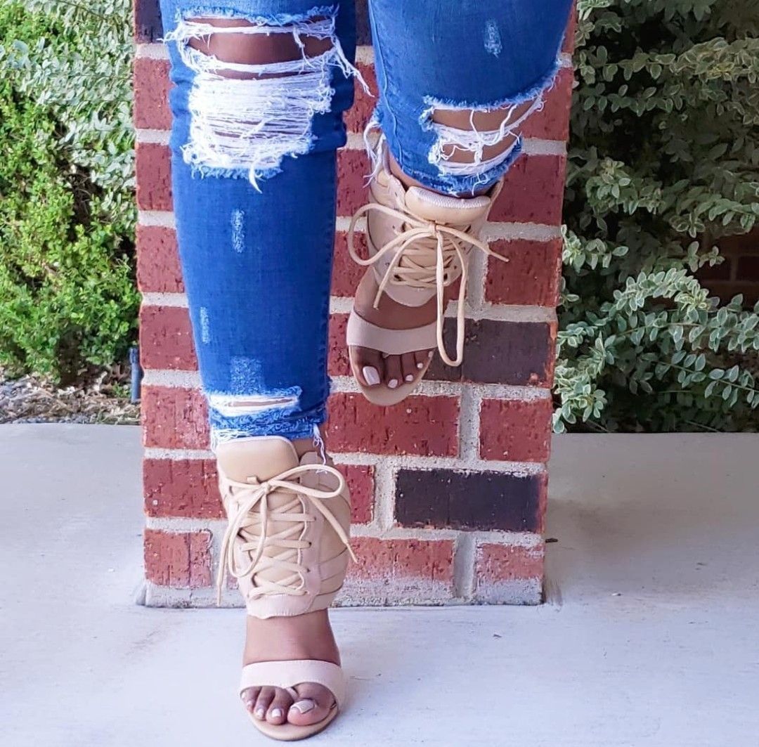 Sporty Girl Heel- Taupe