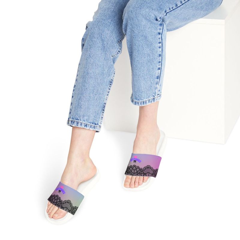 He Restores Women’s Sandals (Pink)
