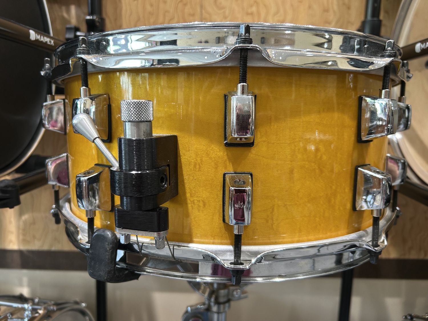 Used Magstar Custom Maple Snare 6-1/2x14&quot; 6-ply