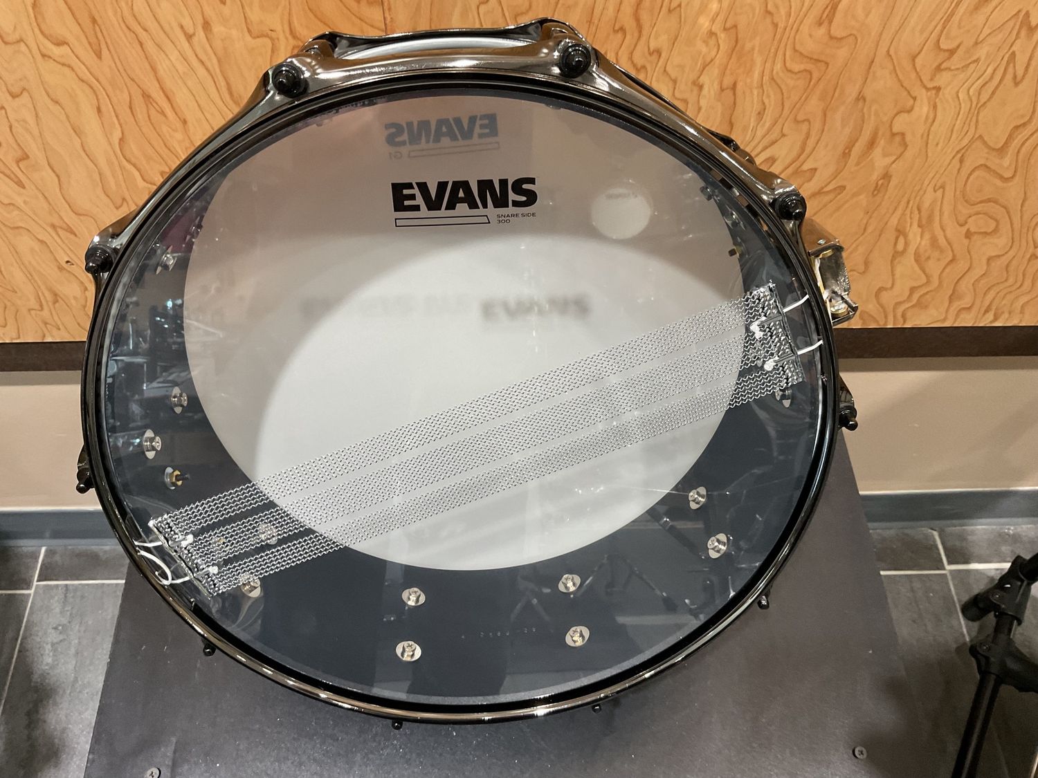 ALLOY CLASSIC 4.75X14 - BLACK BLACK HARDWARE, FLANGED BLACK HOOPS
