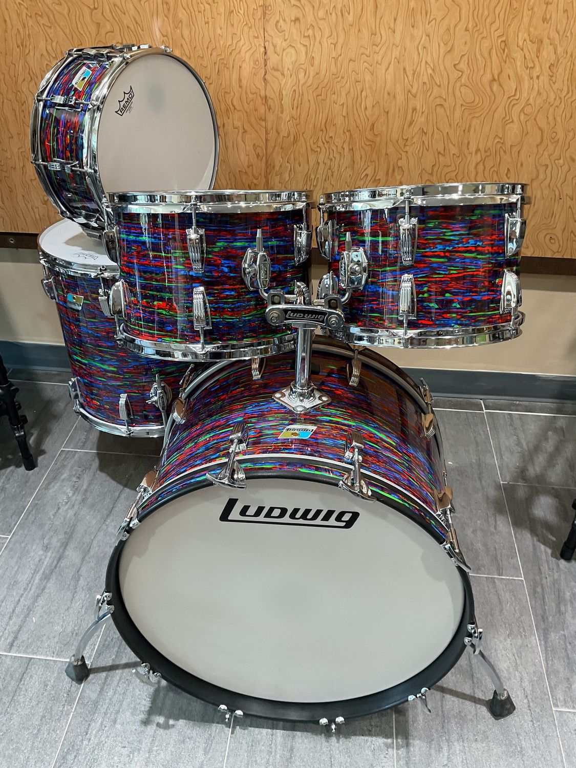 Used 1970’s Ludwig 1970s Classic Maple Hollywood 5 pc Drum Set