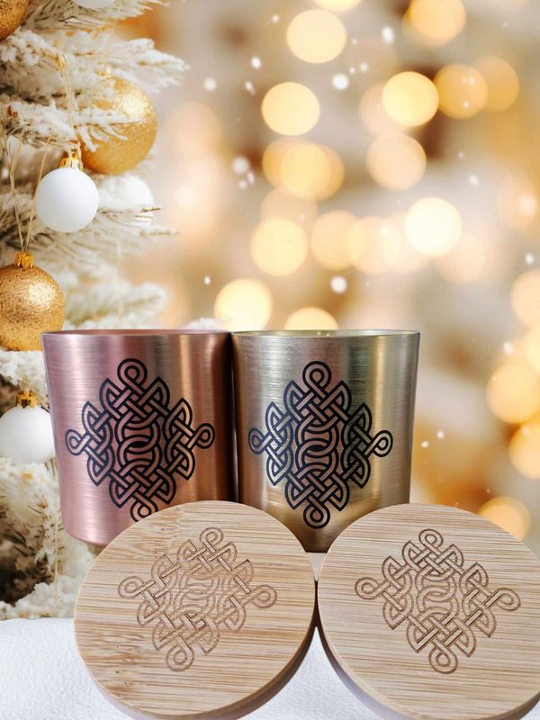 Grote kaars met keltische vlechtwerk