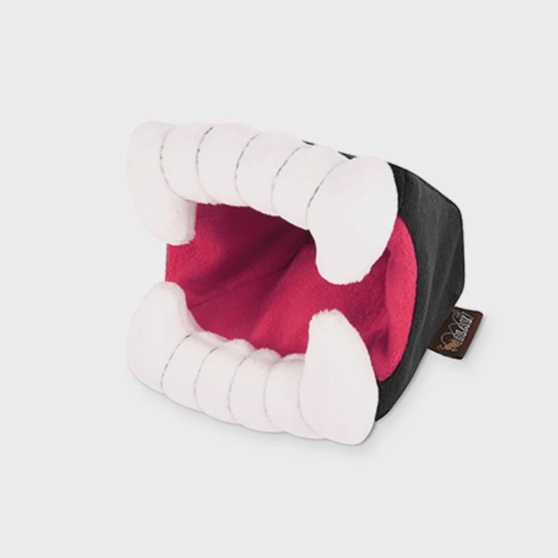 P.L.A.Y - Howling Haunts - Barkys Bite