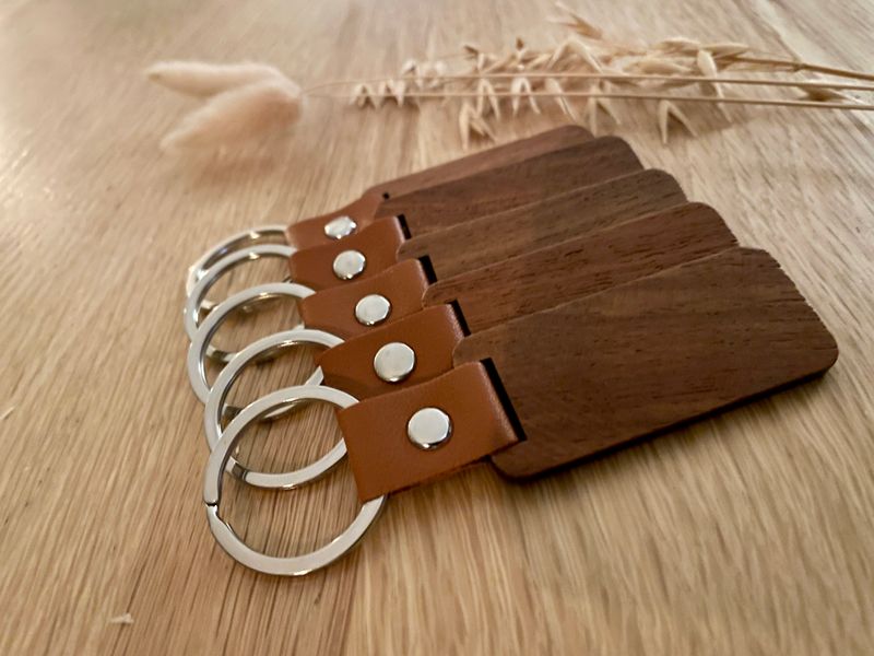 Donkere sleutelhanger