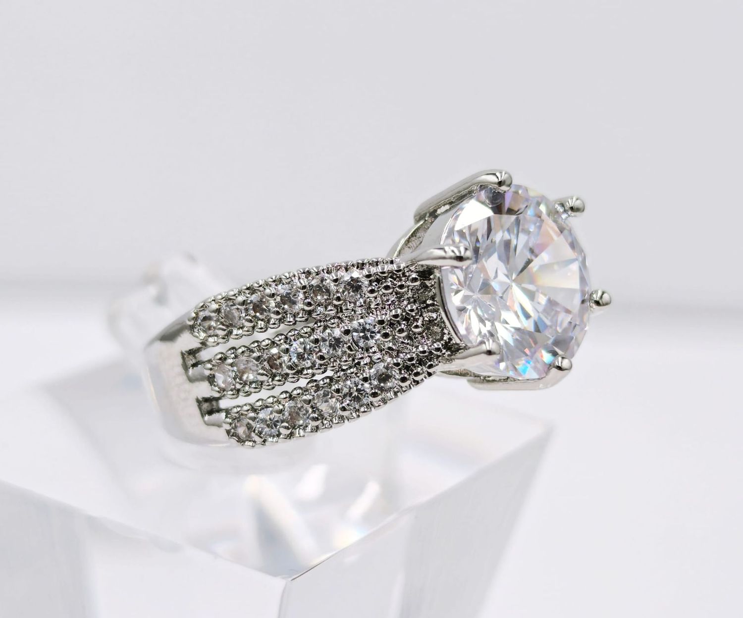 Anillo Laia