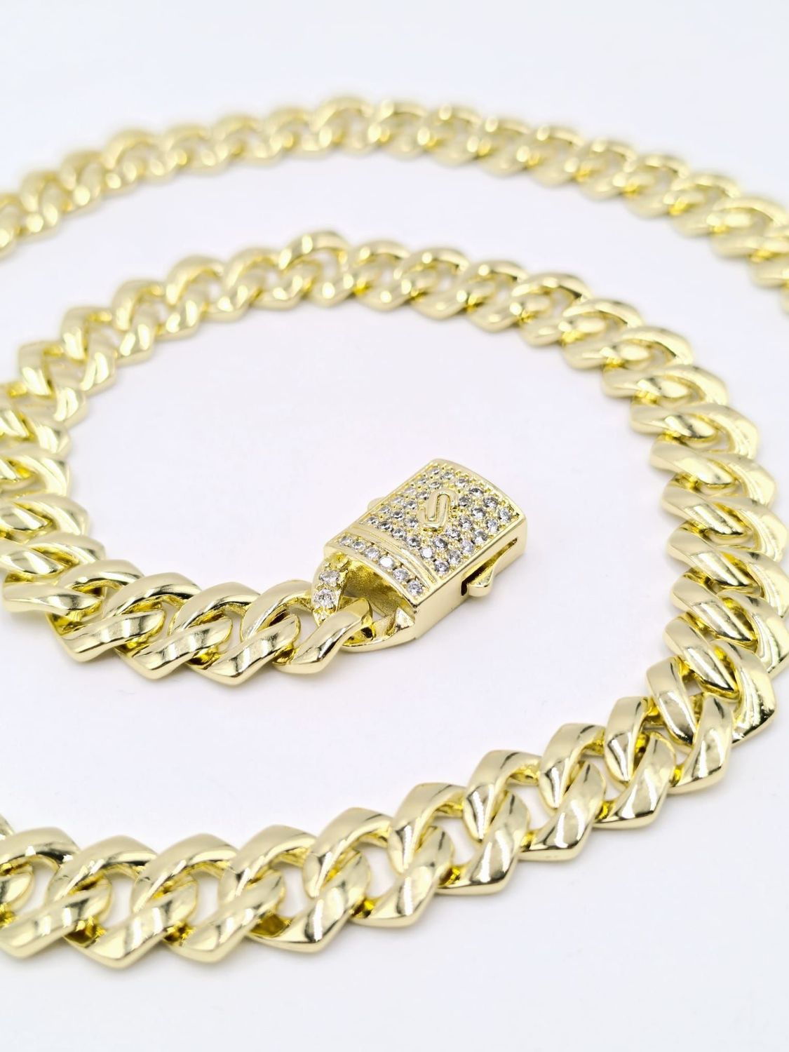 Juego de cadena y brazalete
