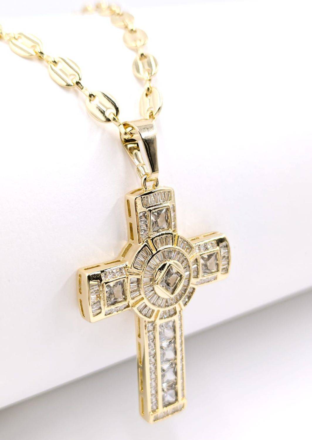 Cadena cruz de baguette