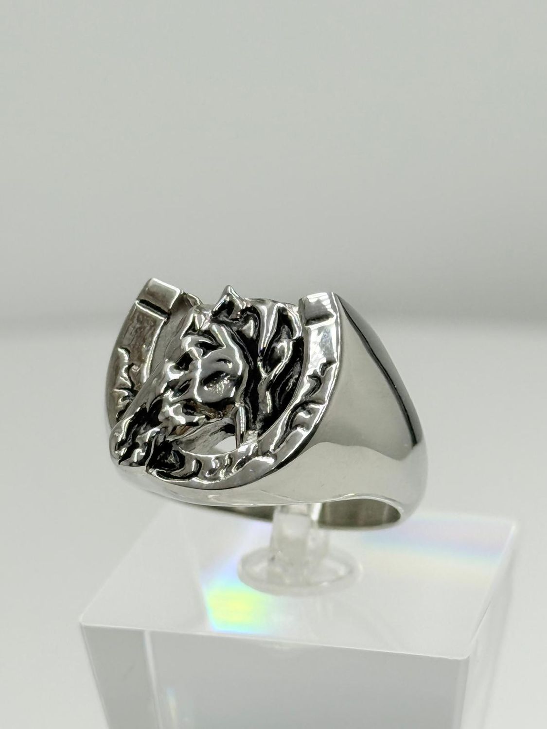 Anillo acero
