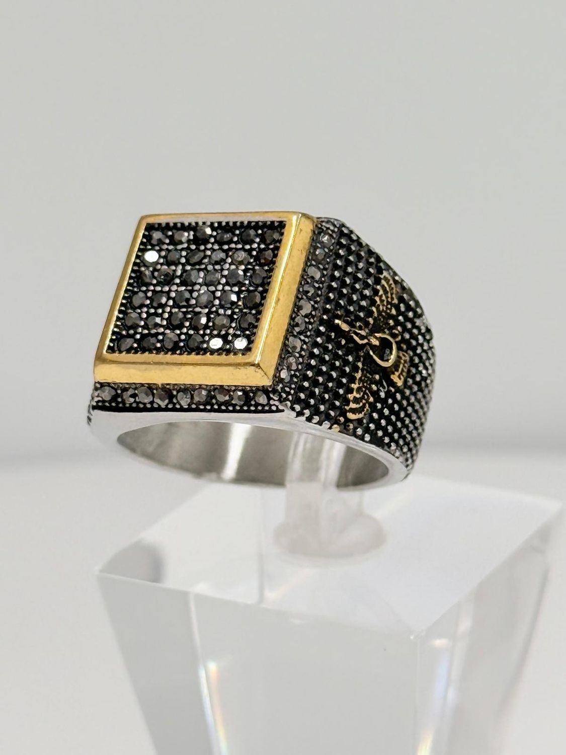 Anillo acero