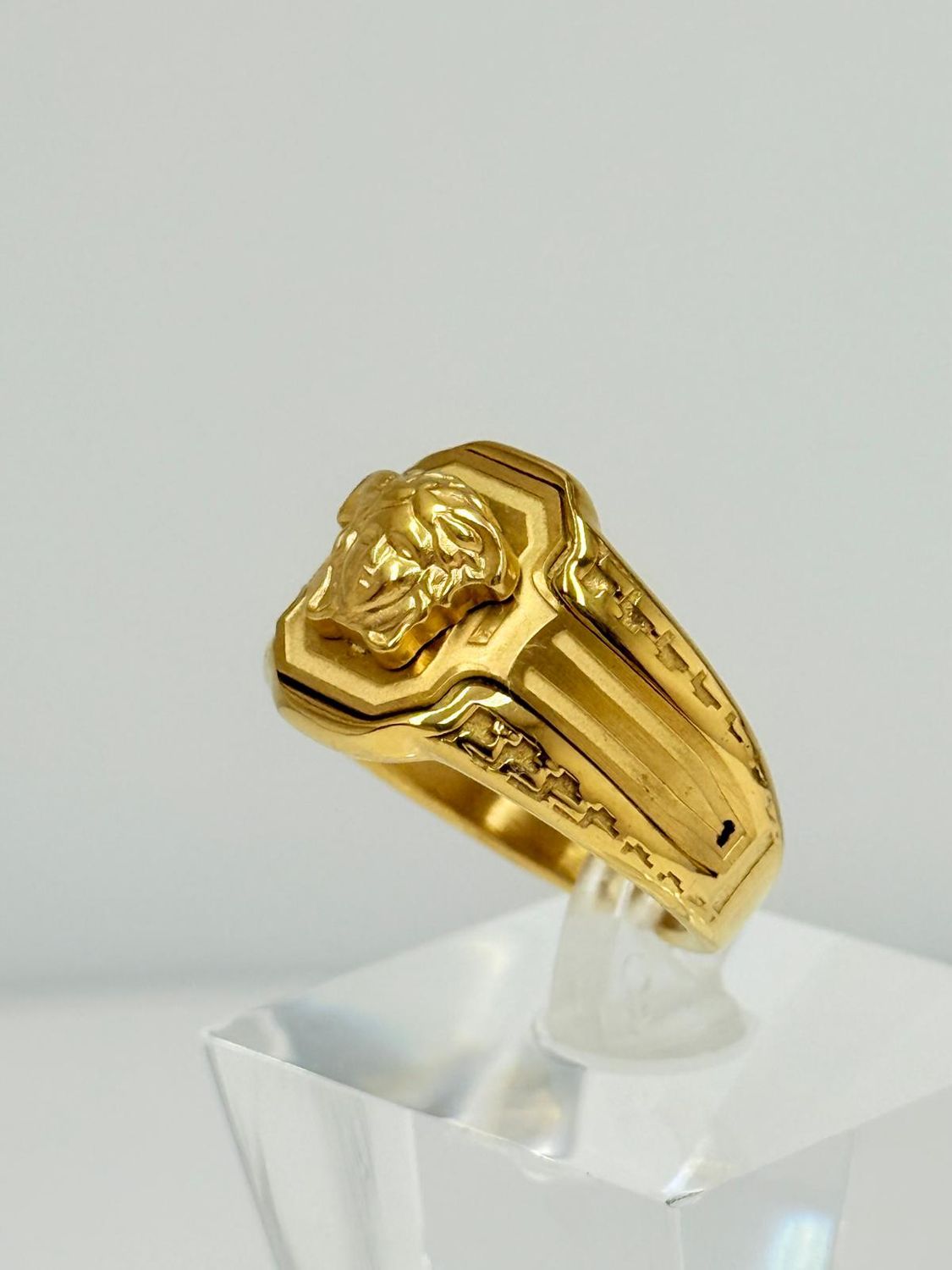 Anillo acero