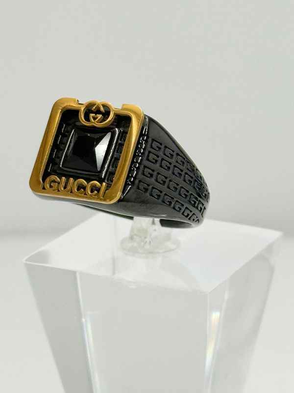 Anillo acero
