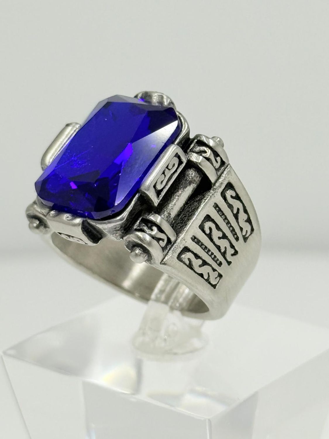 Anillo acero