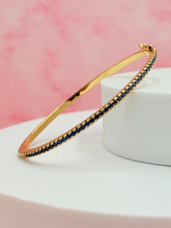 Pulsera rígida con piedras azules