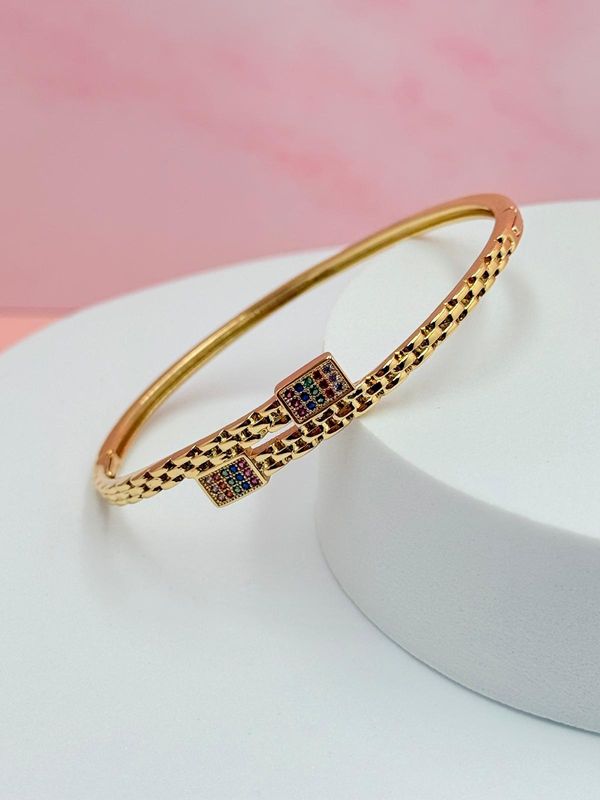 Pulsera rígida abierta con piedras multicolores
