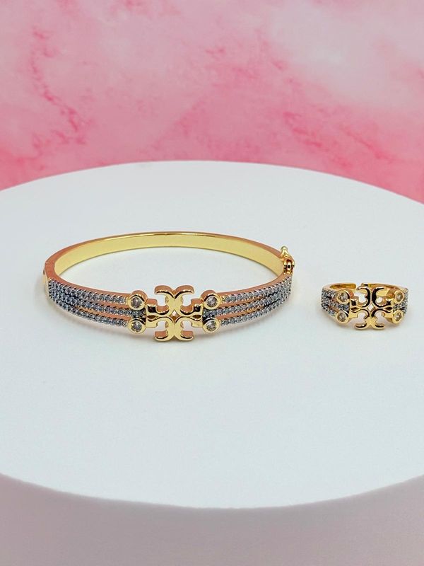 Pulsera rígida y anillo con circonias brillantes