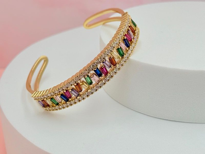 Pulsera rígida abierta diseño cristal multicolor