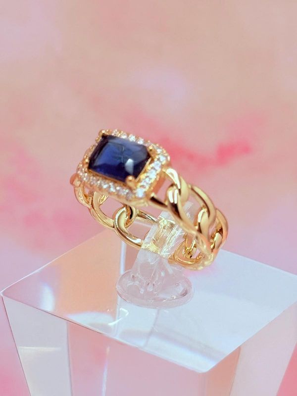 Anillo laminado con piedra azul