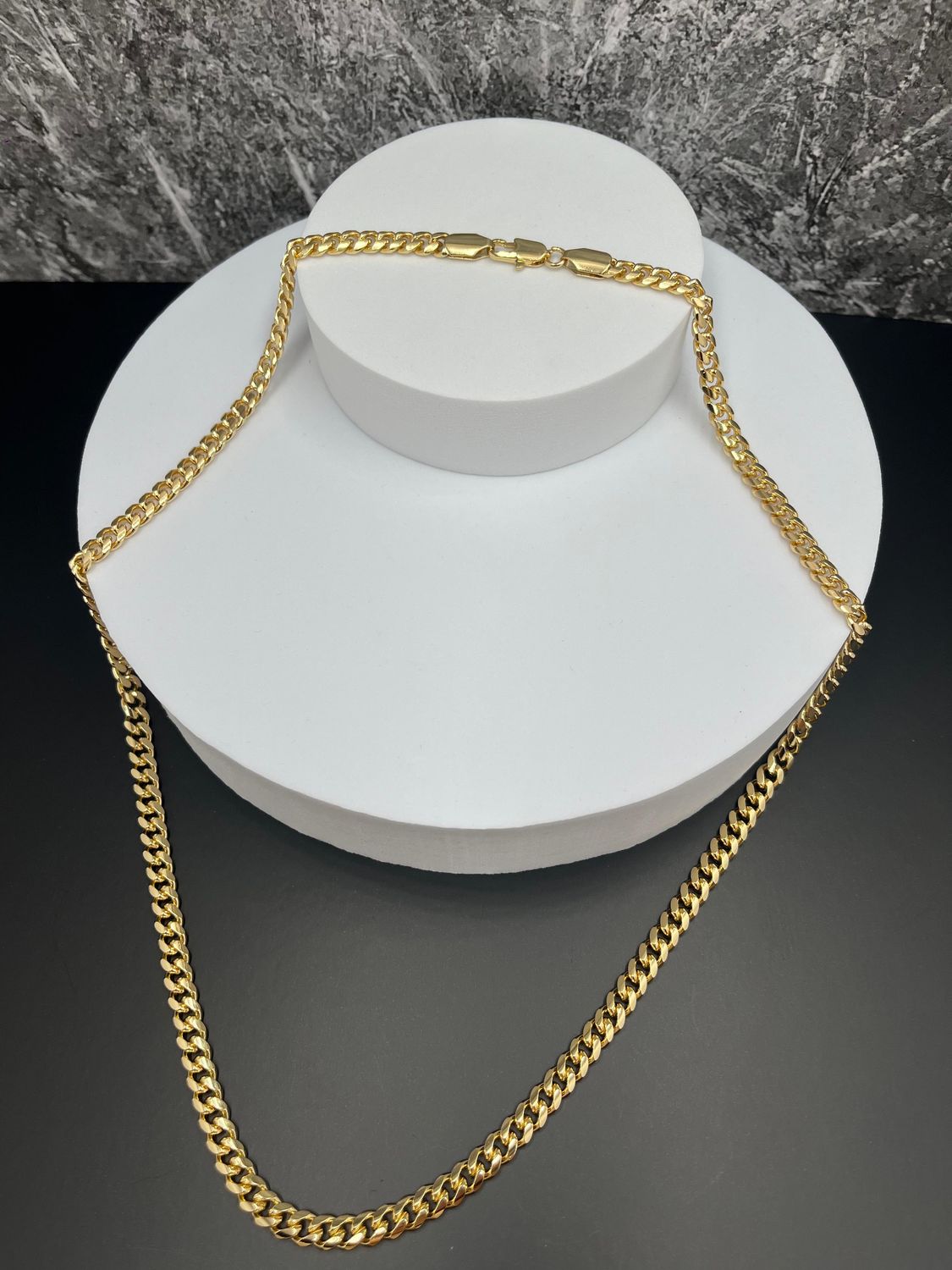 Cadena laminada 14k