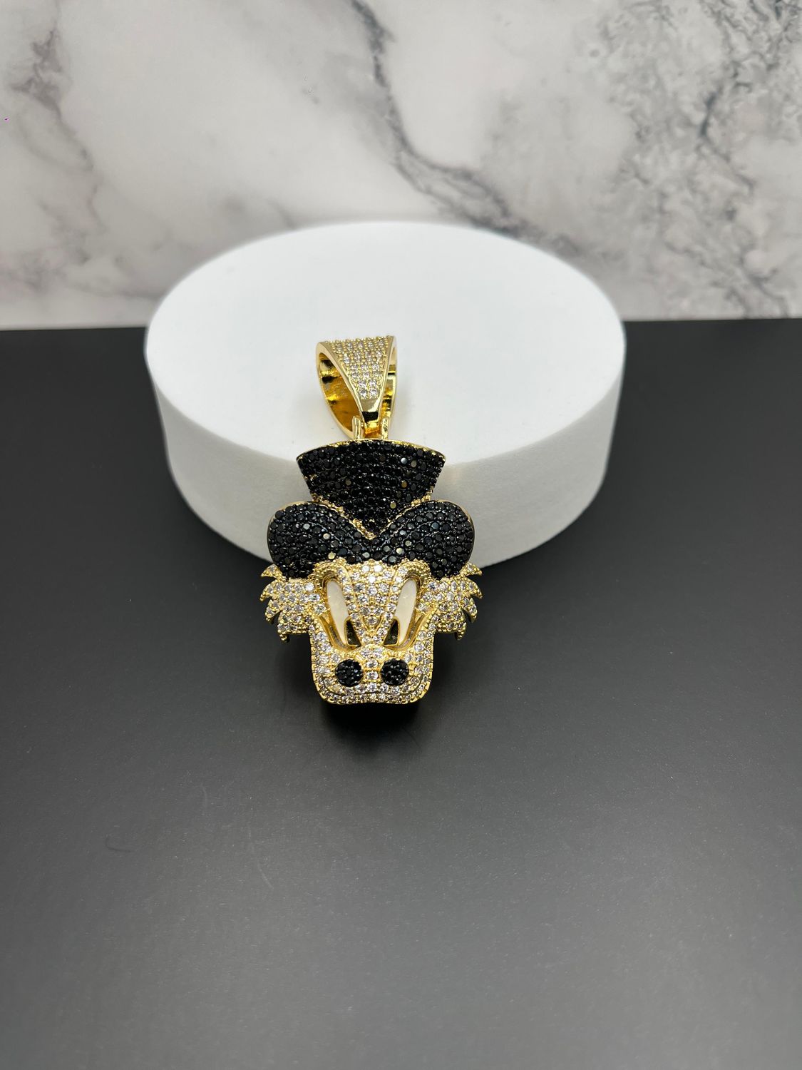 Dije laminado "Mc Pato"