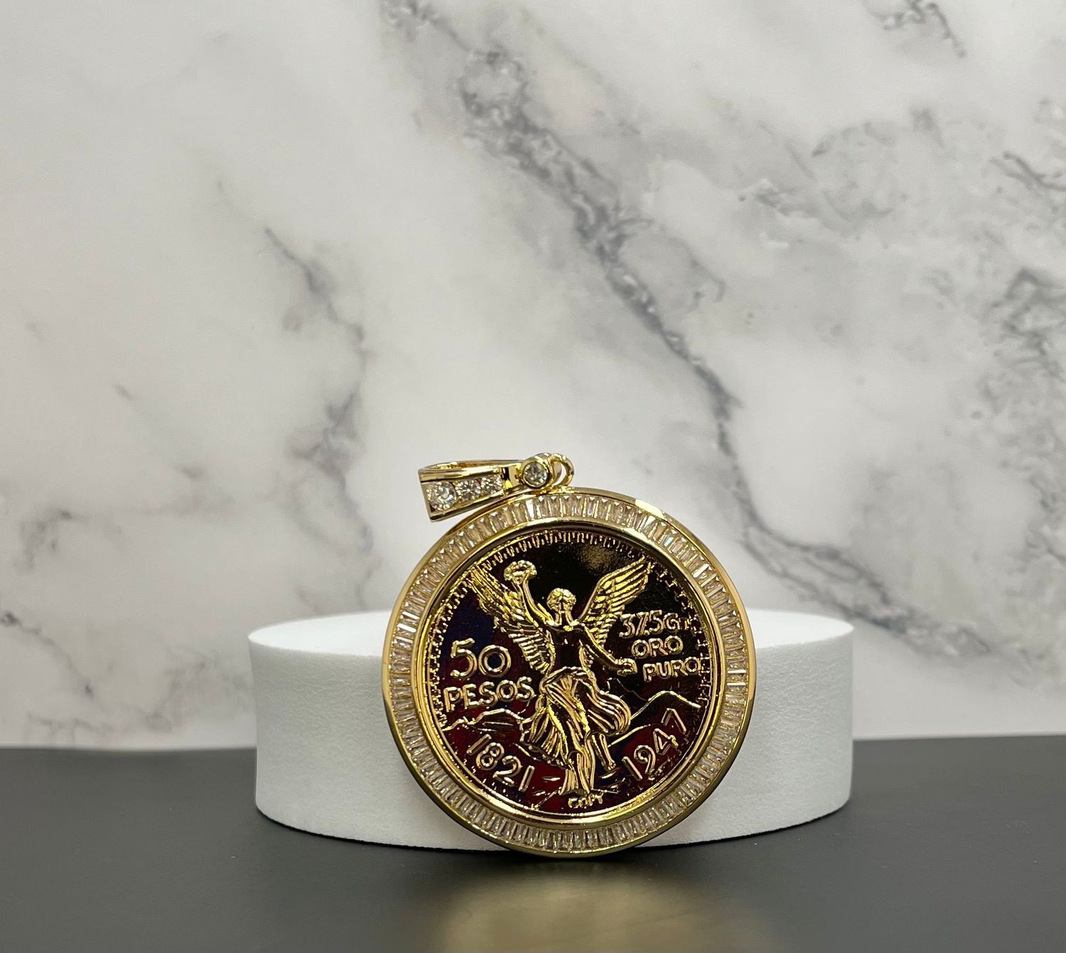 Dije laminado "Moneda"