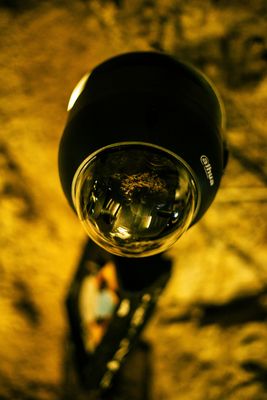 Überwachungsanlagen und Kameras
