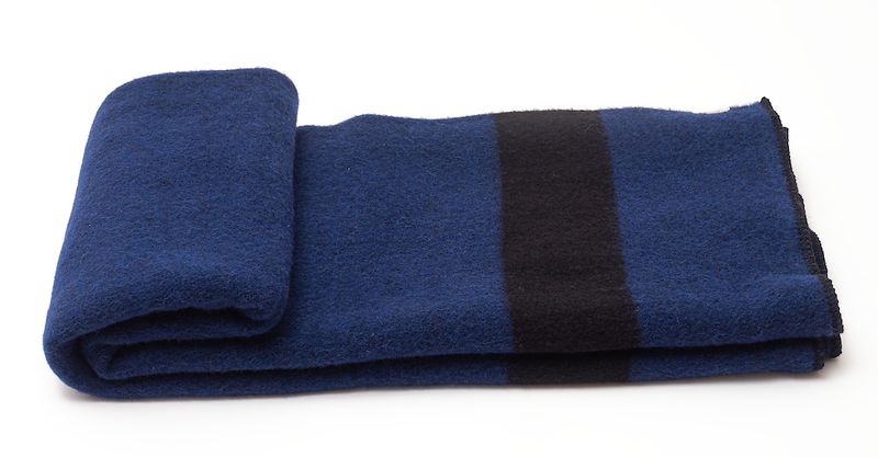 Blau-schwarzer Streifen