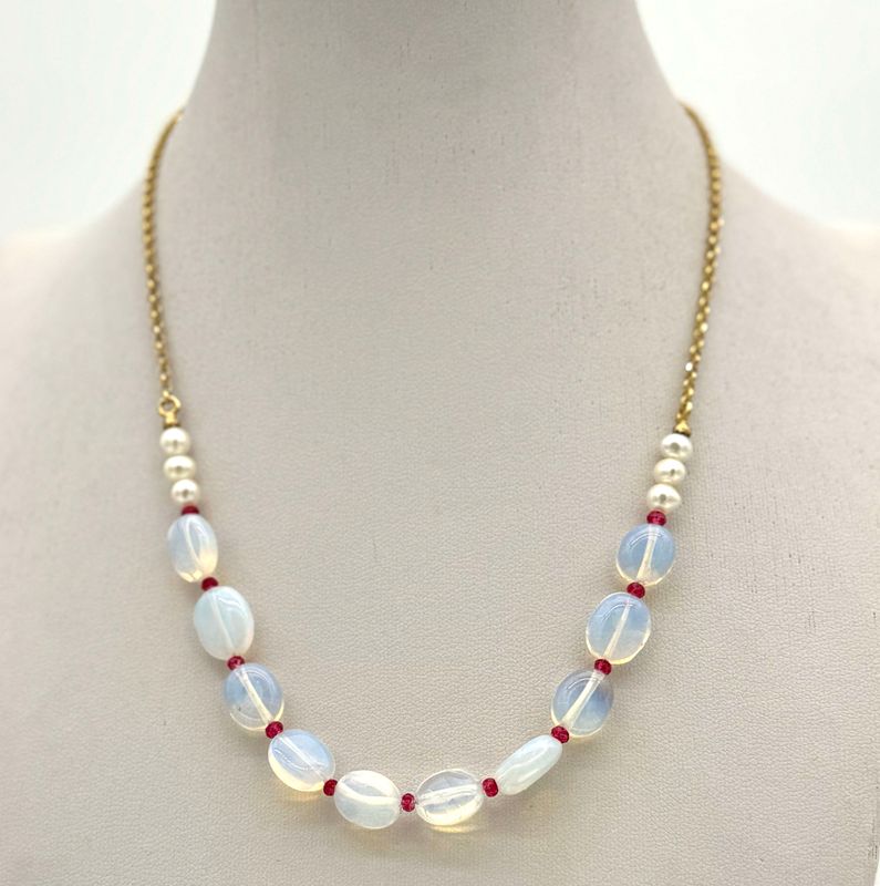 Moonstone choker necklace