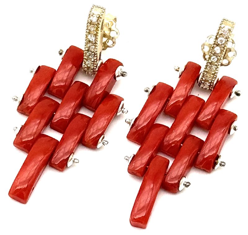 Earrings in Mediterranean red coral, zirconia, and gold-plated 925 silver structure.