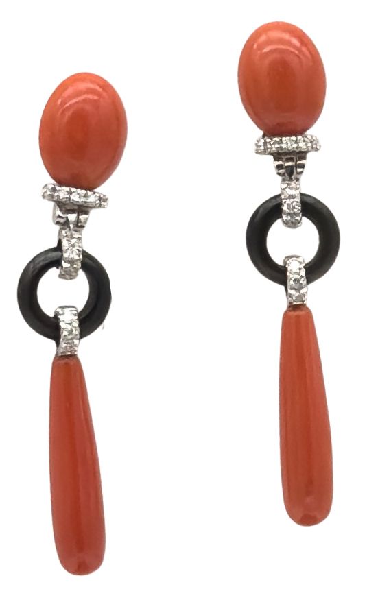 18 KT ART DECO&#39; GOLD EARRING BKT 0,27 DIAMONDS RED MEDITERREAN CORAL AND ONIX