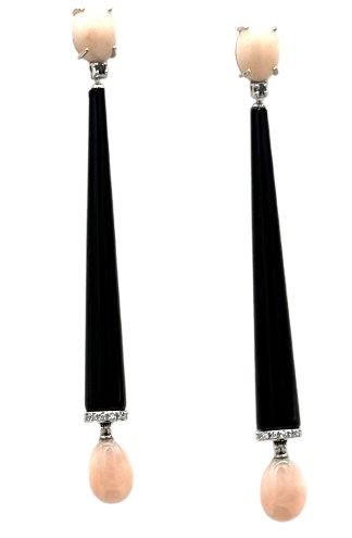 18 kt ART DECO&#39; GOLD EARRING BKT 0,12 DIAMONDS AND PINK CORAL AND ONIX