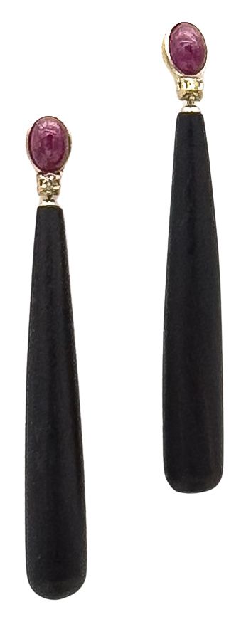 9 K GOLD EARRING WITH KT 0,10 ROSE CUT DIAMONDS RUBY AND EBONY DROPS