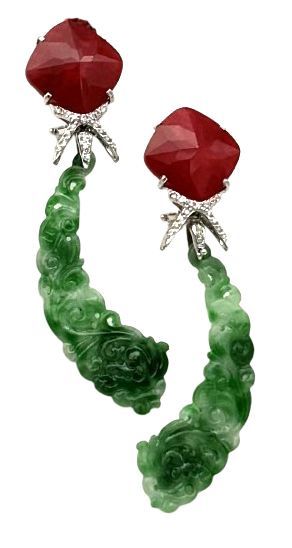 UNIQUE PIECES: VINTAGE EARRINGS