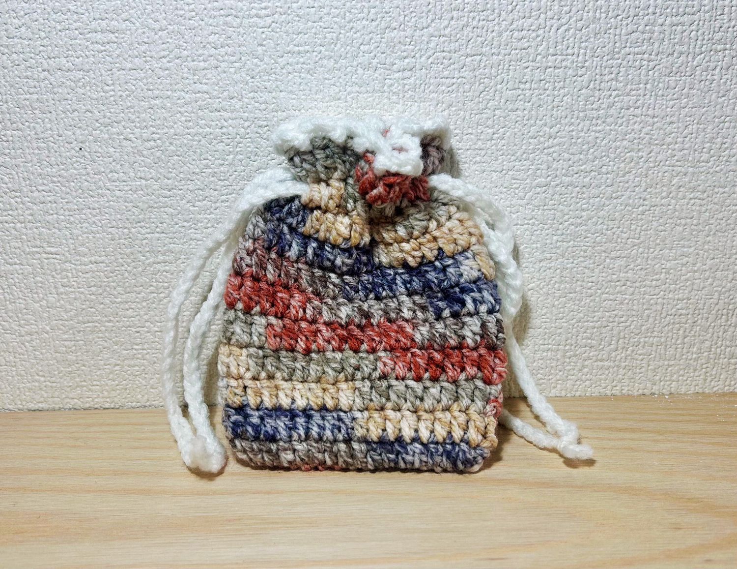 MIX色の巾着ポーチ