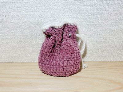 フワフワ巾着ポーチ(ピンク×白)