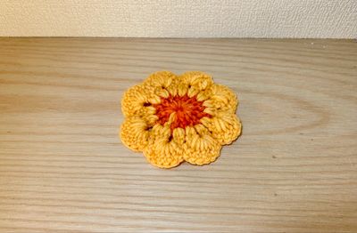 お花のコースター(オレンジ×黄色)