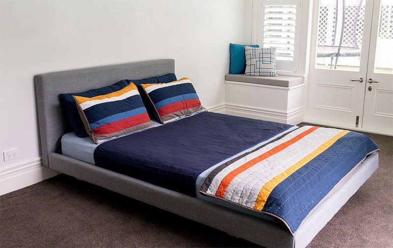 Brolly Sheet Bed Pad DOUBLE - With Wings