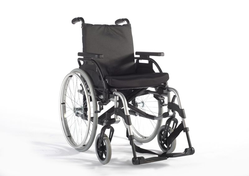 WHEELCHAIR BREEZY BASICS II SP ALUMINIUM 450MM