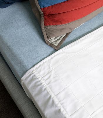 Brolly Sheet Bed Pad KING- With Wings