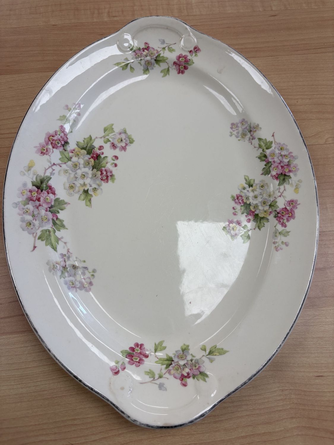 Ceramic. USA. Taylor Smith. Platter. Off-white w/Pink &amp; White Flowers. 13.25&quot;W x 9.5&quot;L
